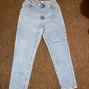 Classic fit ( mom jeans )